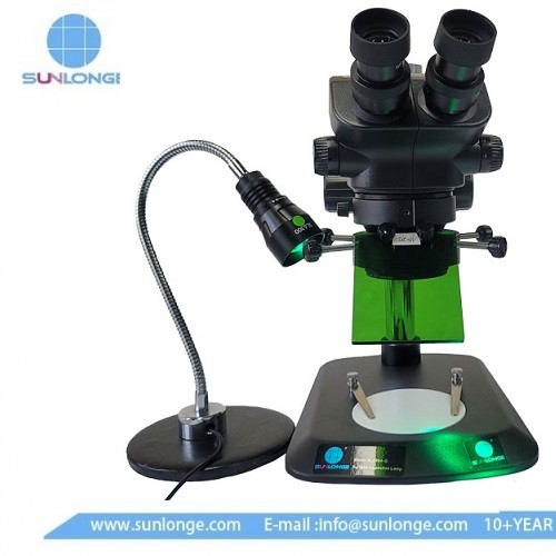 Lighting Up: Comparing Microscope Fluorescence Adapters vs. Traditional Systems